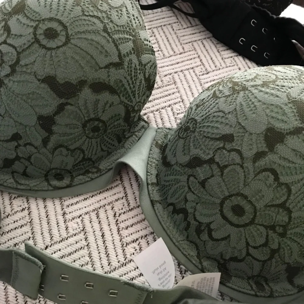 NWT Aerie Real Sunnie Demi Push Up Blossom Bras 40B Black and Green - Picture 3 of 6